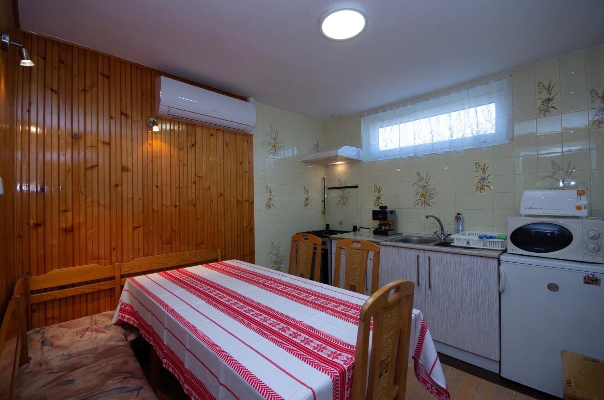 Amalia Apartman Gyula Luaran gambar