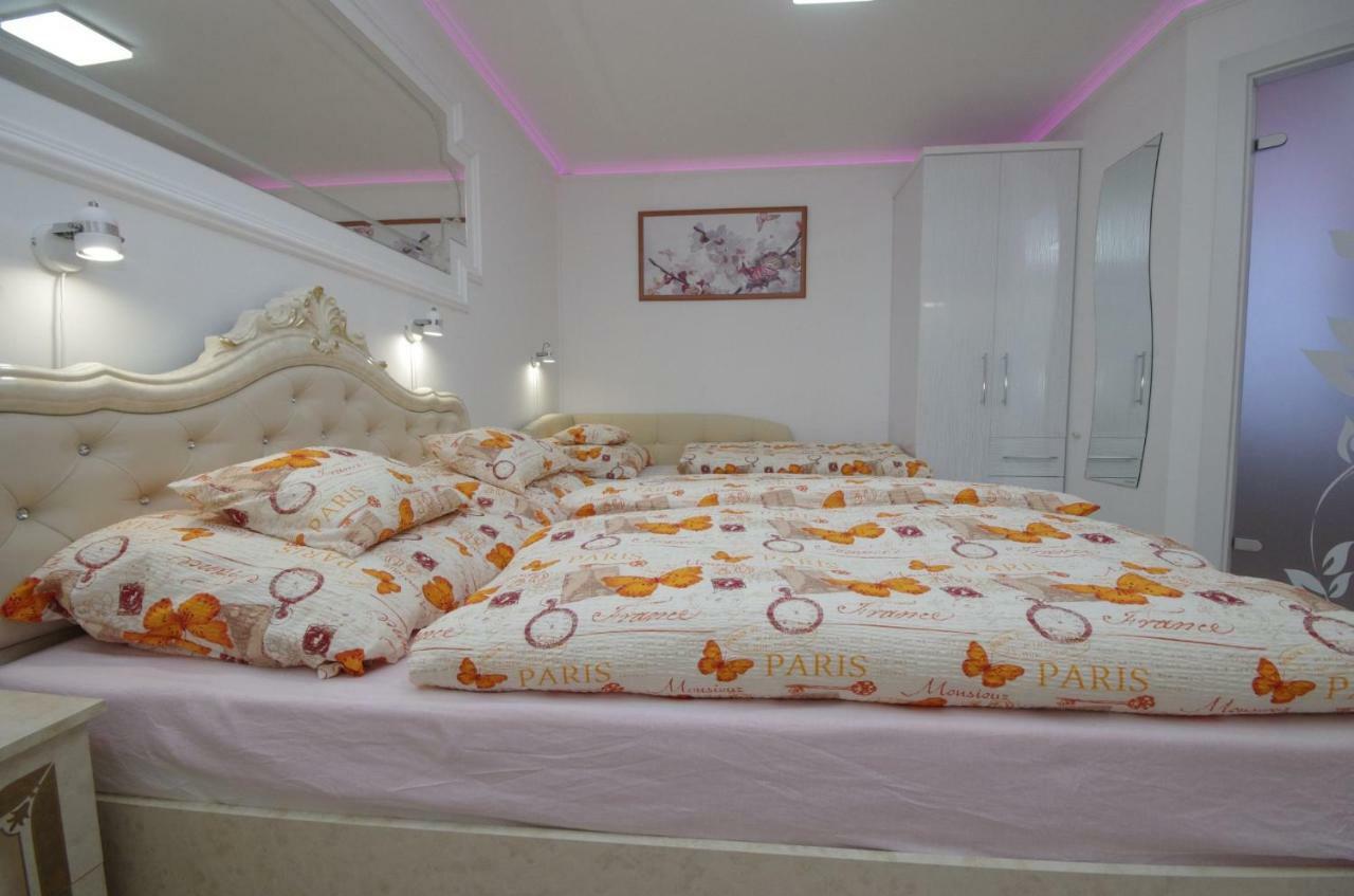 Amalia Apartman Gyula Luaran gambar